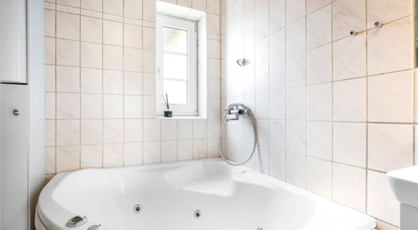 Photo of "Nafne" - 1.2km from the sea