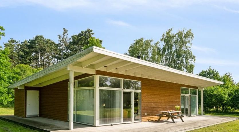 Photo of "Dagny" - 100m from the sea