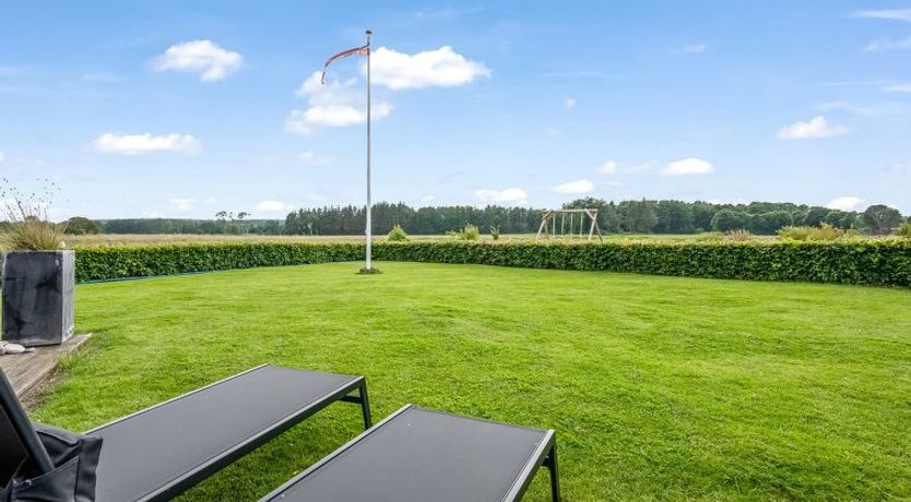 Photo of "Bernice" - 900m from the sea