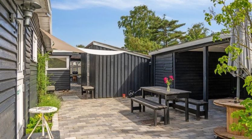 Photo of "Antonie" - 700m from the sea