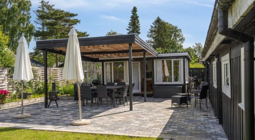 Photo of "Antonie" - 700m from the sea