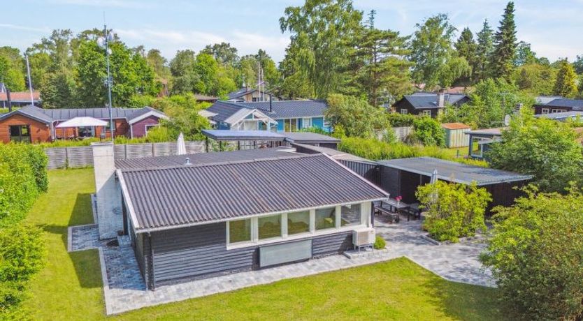 Photo of "Antonie" - 700m from the sea