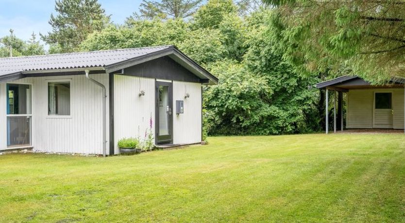 Photo of "Suri" - 200m to the fjord