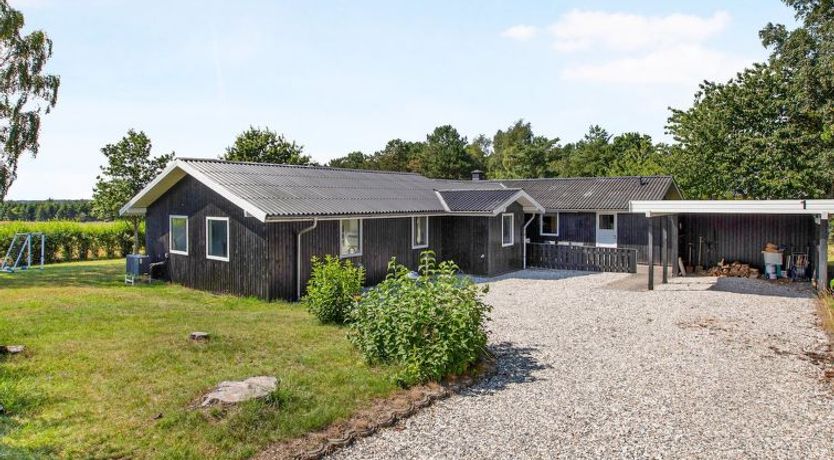 Photo of "Neele" - 800m from the sea