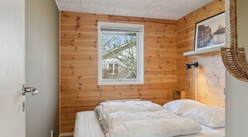 Photo of "Neele" - 800m from the sea