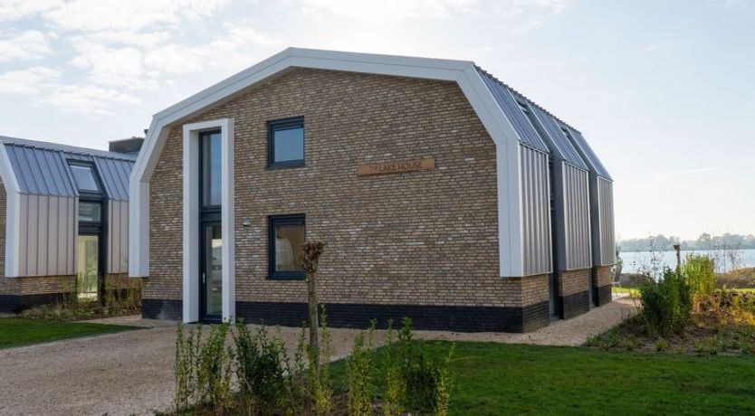 Photo of Villa Waterfront 12