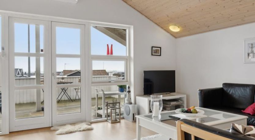 Photo of "Yvette" - 150m from the sea