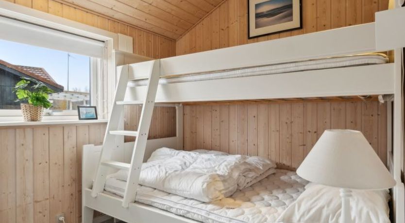 Photo of "Yvette" - 150m from the sea