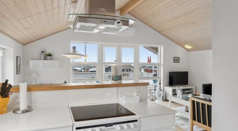 Photo of "Yvette" - 150m from the sea