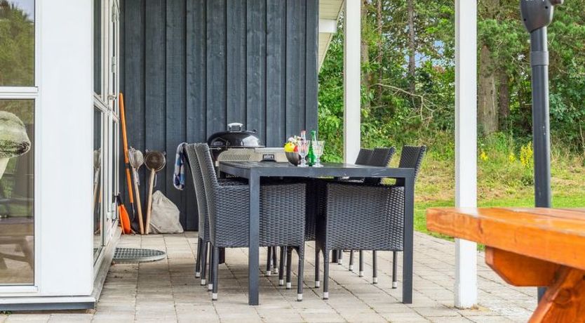 Photo of "Thjodulf" - 300m from the sea