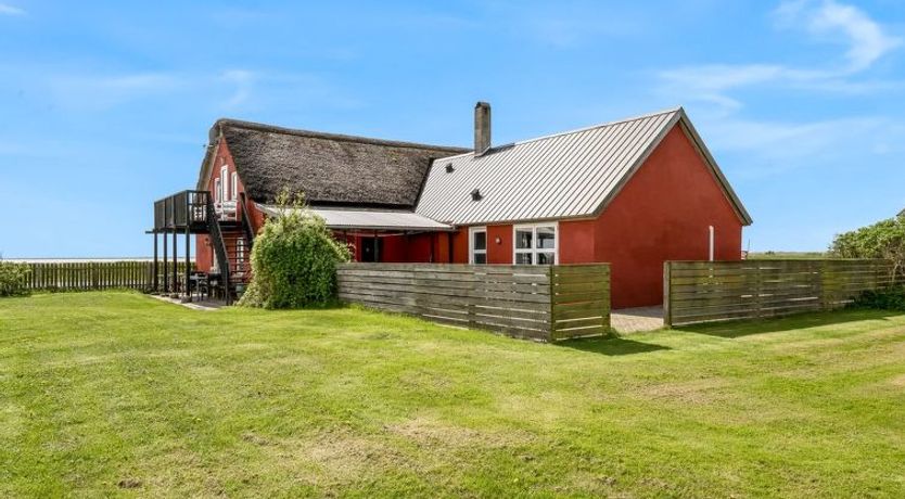 Photo of "Edvardsine" - 20m to the fjord