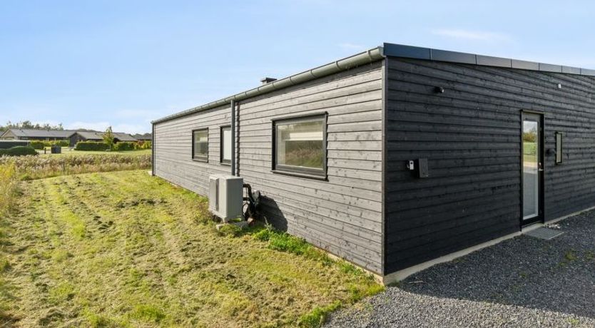 Photo of "Harrieth" - 300m from the sea