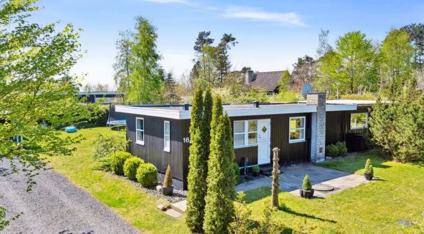 Photo of "Ønd" - 600m from the sea