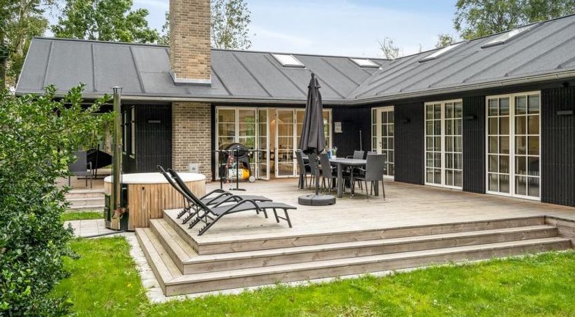 Photo of "Babara" - 350m from the sea