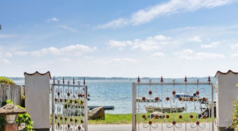 Photo of "Michel" - 25m from the sea