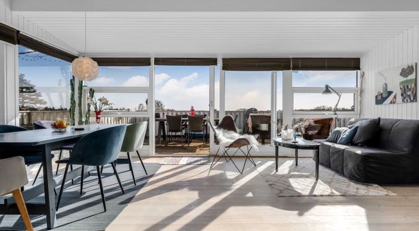 Photo of "Sylvia" - 450m from the sea