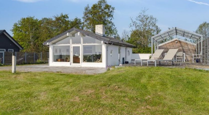 Photo of "Gundborg" - 100m from the sea