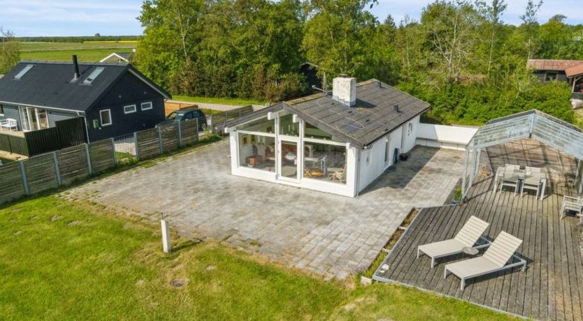 Photo of "Gundborg" - 100m from the sea