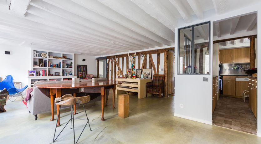 Photo of Parisian Loveliness