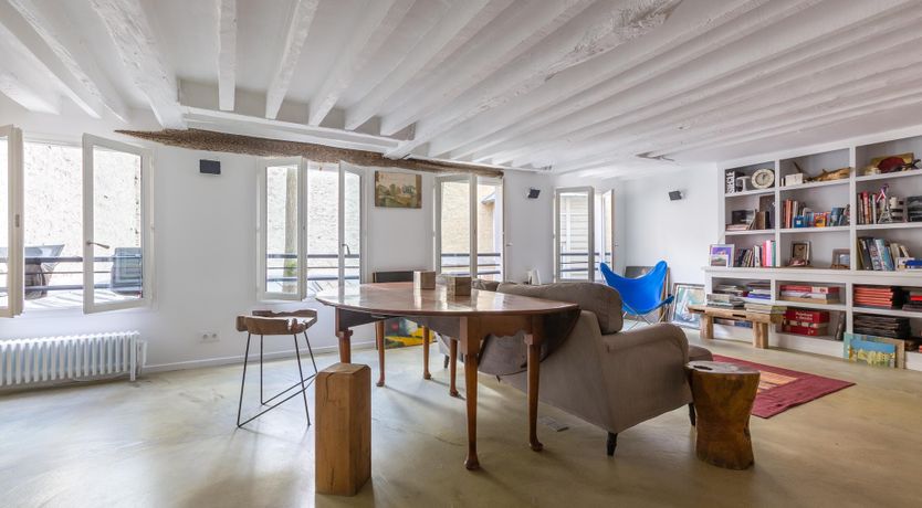 Photo of Parisian Loveliness