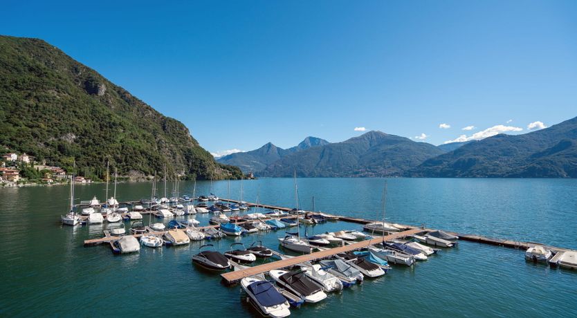 Photo of Como's Best