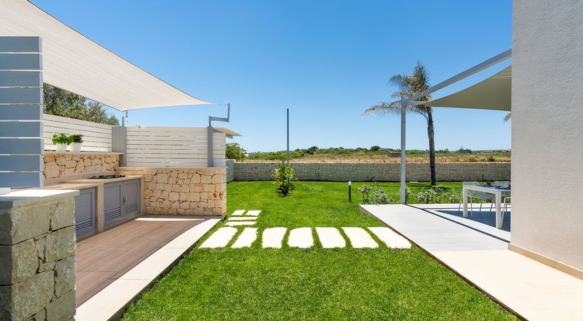 Photo of The Mariachi