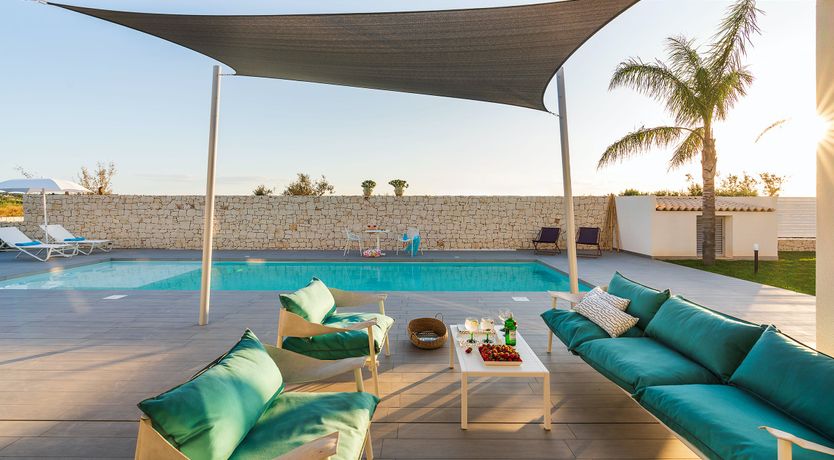 Photo of The Mariachi