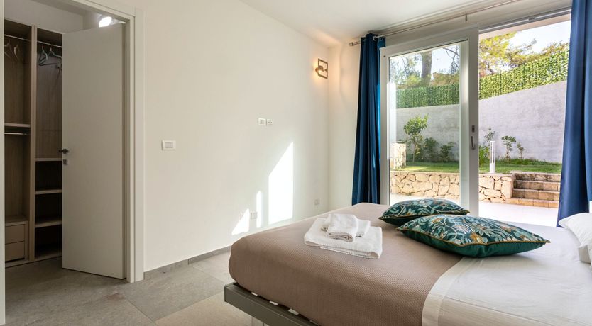 Photo of Noto's Oasis