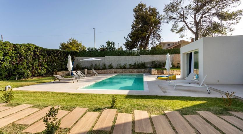 Photo of Noto's Oasis