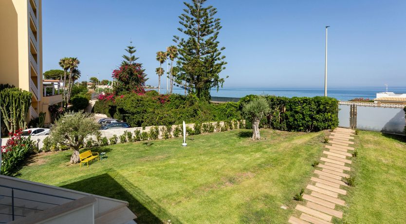 Photo of Noto's Oasis