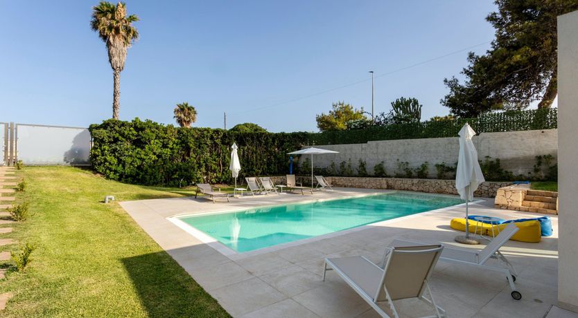 Photo of Noto's Oasis