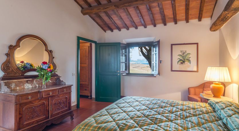 Photo of Campanella Rose