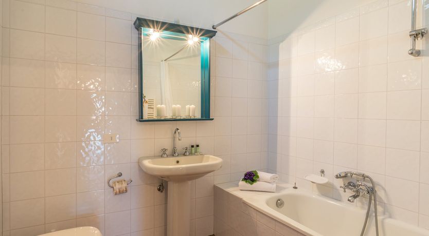 Photo of Campanella Rose