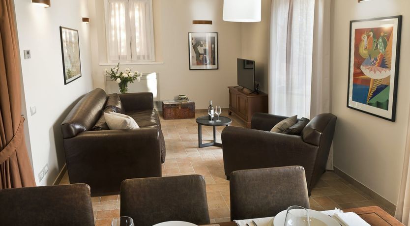 Photo of The Lake's Edge