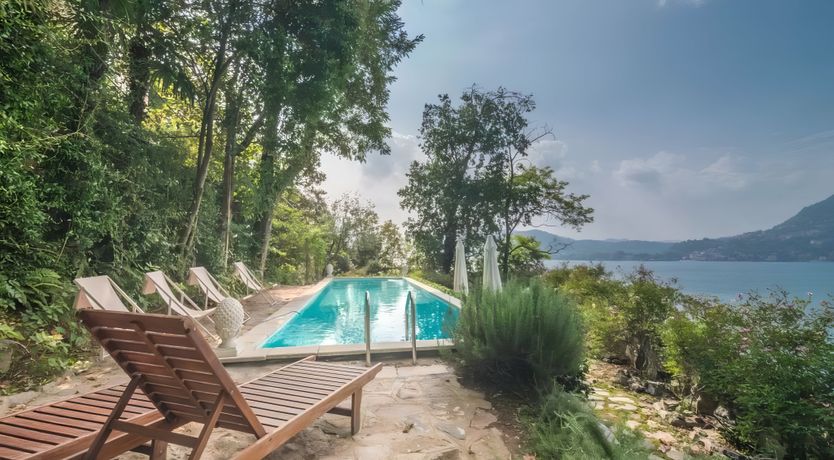 Photo of Lakeside Daydream