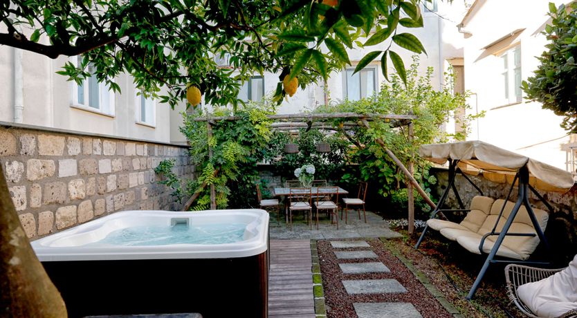 Photo of Sorrento Starlight