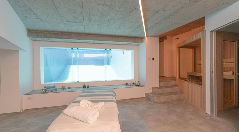 Photo of Lake Shores