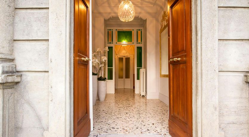 Photo of Lake Shores