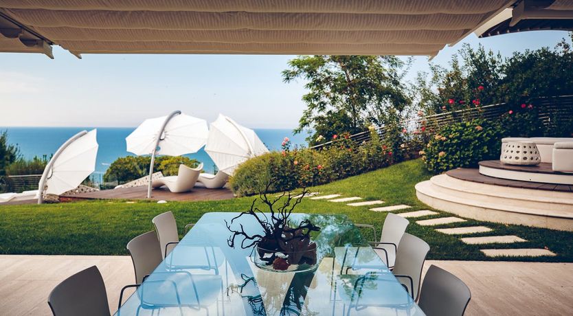 Photo of Peach & Olive