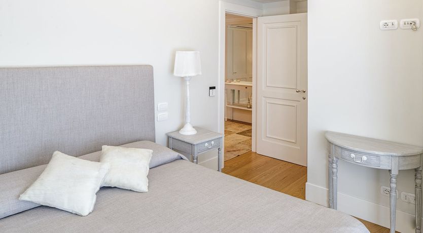 Photo of Peach & Olive