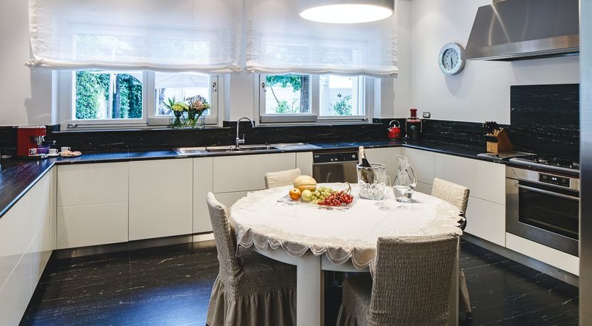 Photo of Peach & Olive