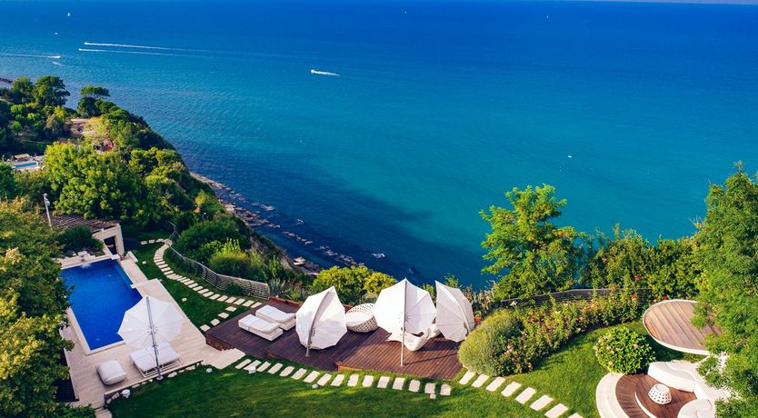 Photo of Peach & Olive