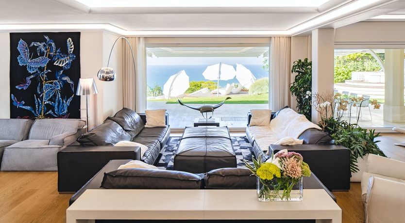 Photo of Peach & Olive