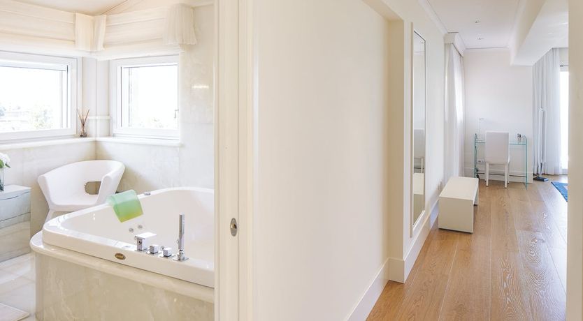 Photo of Peach & Olive