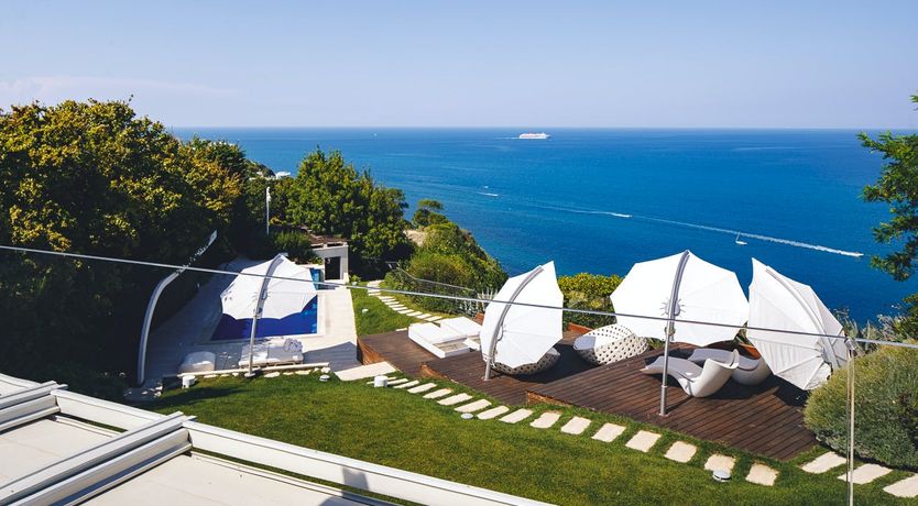 Photo of Peach & Olive