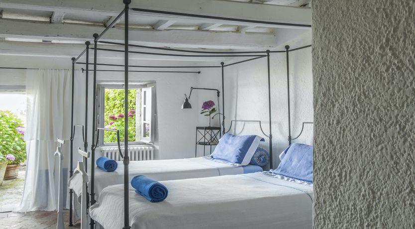 Photo of Carmine Sunset