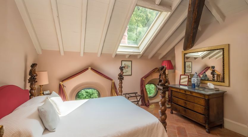 Photo of Romance on the Lake