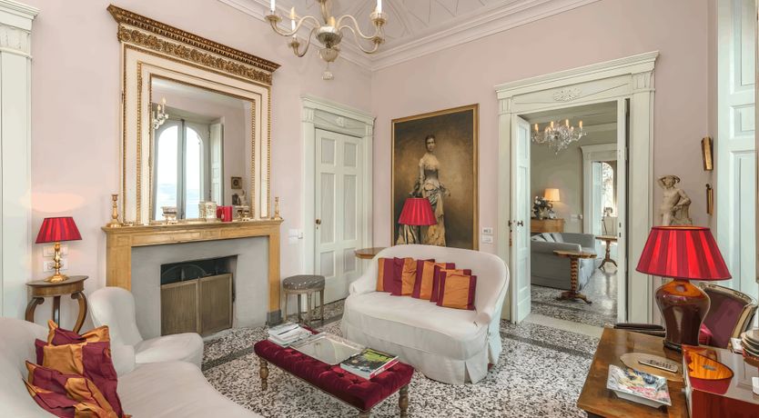 Photo of Romance on the Lake