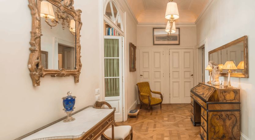 Photo of Romance on the Lake