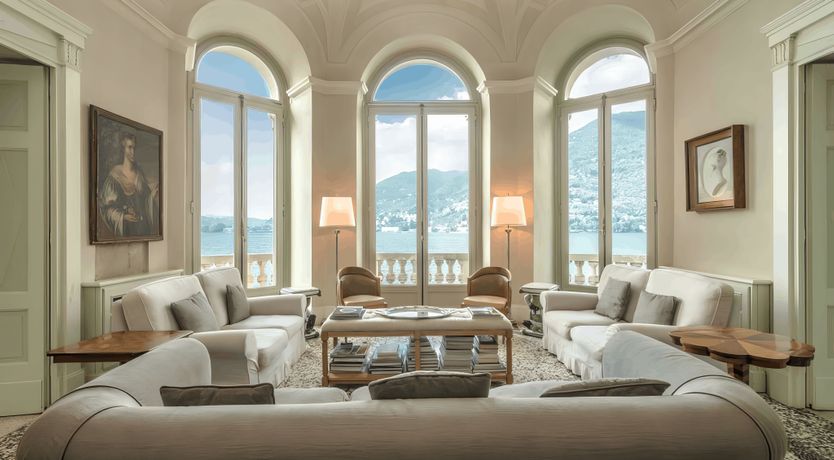 Photo of Romance on the Lake